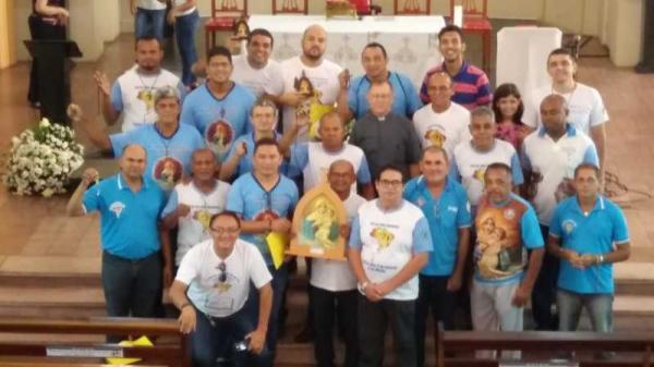 TERÇO dos homens mãe Rainha realiza encontro regional