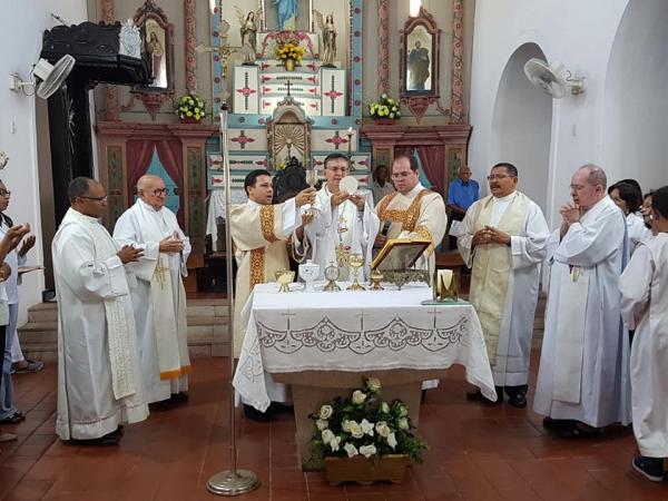 Diocese de Oeiras celebra Solenidade do Santíssimo Corpo e Sangue de Cristo