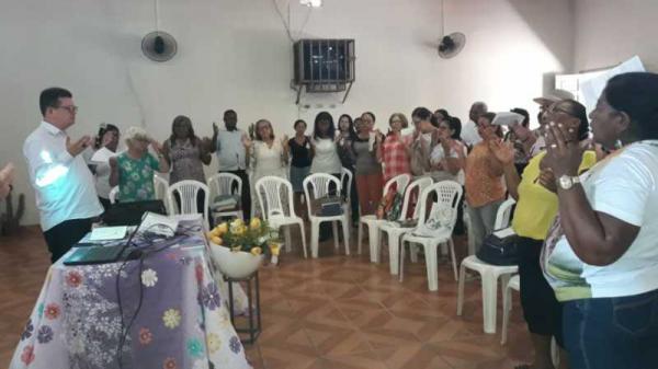 Paróquia da Sagrada Família promove curso para ministros da Santa Extraordinária Comunhão em Oeiras