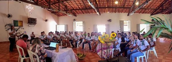 Alunos da Efade IV - Escola Família Agrícola da localidade caldeirões, Oeiras, apresentaram nesta quinta e sexta-feira (28 e 29) seu Projeto PPJ - Projeto Profissional do Jovem