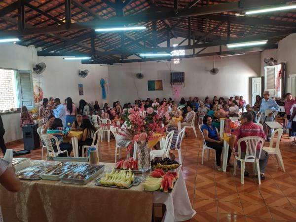 Paroquia da Sagrada Família realizou café da manhã comunitário para celebrar o dia internacional da mulher