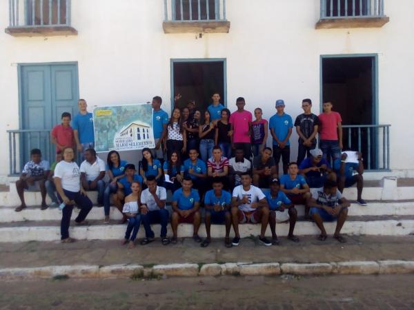 Alunos da Escola Família Agrícola Visitam instituições museais em Oeiras
