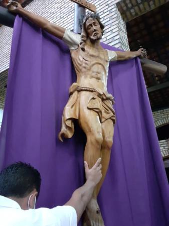 Com ênfase na Campanha da fraternidade Paroquia Sagrada Família faz abertura da quaresma em missas da quarta-feira de cinzas