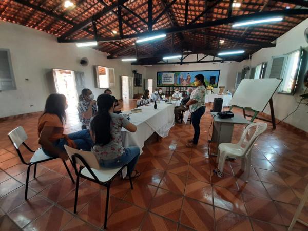 FUNDAÇÃO DOM EDILBERTO DINKELBORG REALIZA 2ª ETAPA DE FORMAÇÃO DE EDUCADORES SOBRE A FILOSOFIA DA PEDAGOGIA DA ALTERNÂNCIA