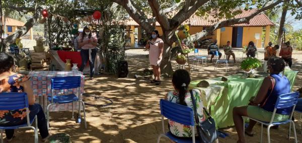 Família unida escola erguida: Efade IV promove roda de conversa 
