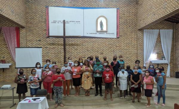  Confraria inicia preparação para o festejo do Sagrado Coração de Maria com encontro na Igreja de São Vicente