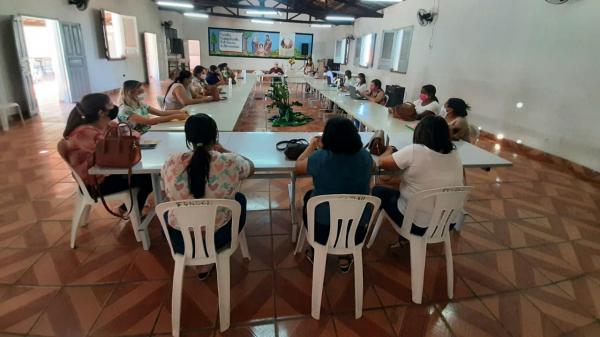 Equipe funded reúne gestores para traçar planos de ação das escolas família agrícolas