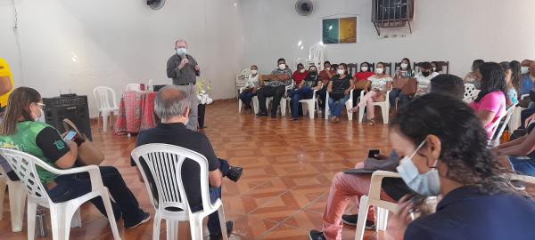 Equipe de profissionais das escolas família agrícola participam de capacitação