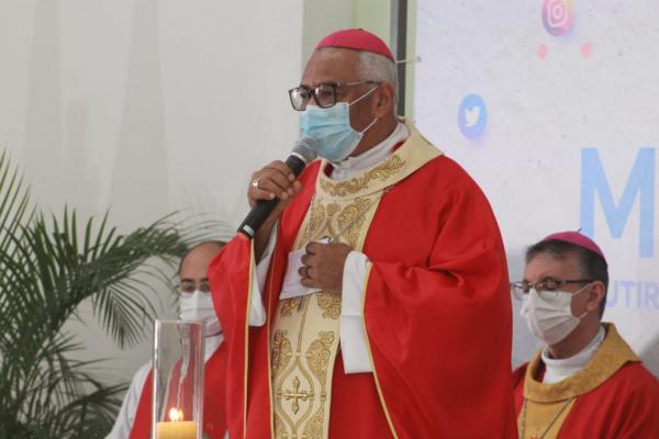  Em Oeiras, Dom Juarez reforça convite para a 15ª Romaria da Terra e da Água no Piauí.