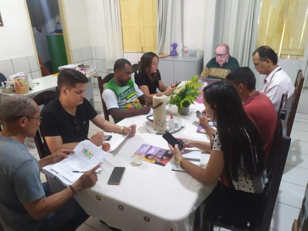 A Fundação Dom Edilberto de Dinkelborg se reúne com organizadores para planejar a primeira conferência Regional da Juventude em Oeiras