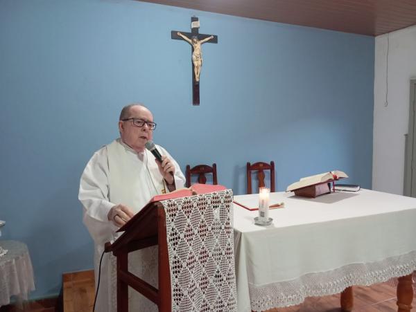 PADRE JOÃO DE DEUS CELEBRA SEU 45º ANIVERSÁRIO DE SACERDÓCIO